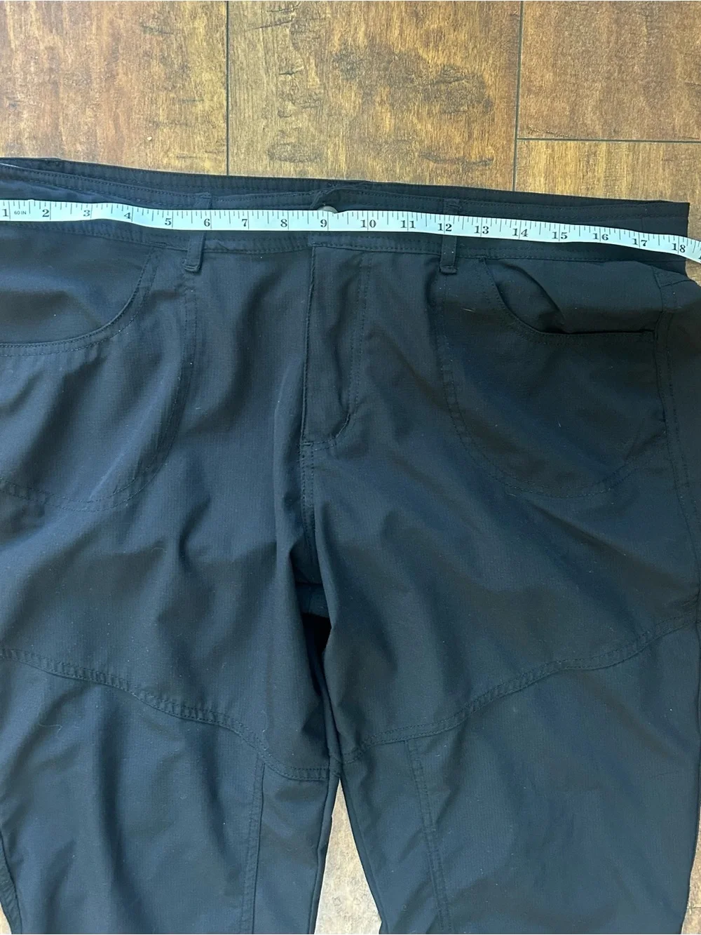 Iceburg Men’s Black Lightweight Stretch Cargo Hiking Pants Sz L Cinch Hem